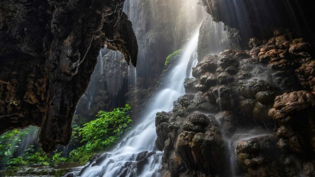 CARI TRAVEL INDONESIA
